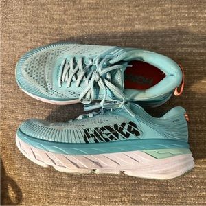 HOKA Women’s Bondi 7 Sneakers